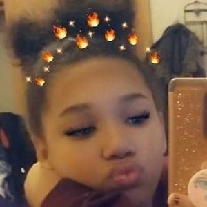 Meet your Posher, Jenaya